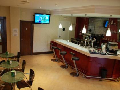 Hotel Villa de Barajas - image 12