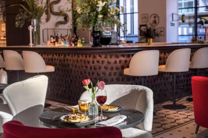 Canopy by Hilton Madrid Castellana - image 25