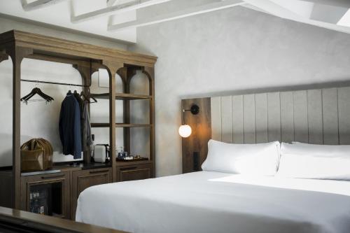 ICON Wipton by Petit Palace - image 2