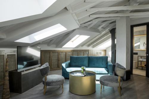 ICON Wipton by Petit Palace - image 4