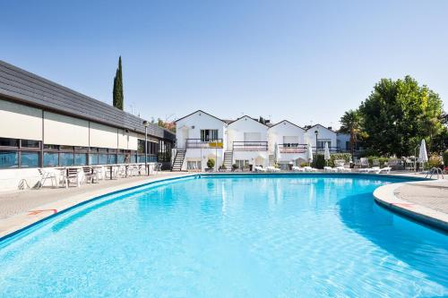 Hotel Best Osuna - image 2