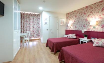 Hostal Matheu - image 1