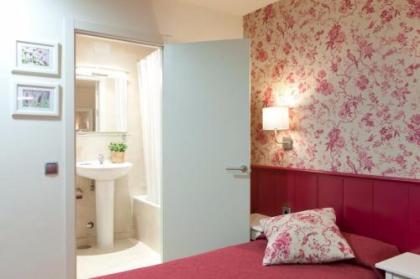 Hostal Matheu - image 12