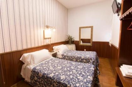 Hostal La Vera - image 3