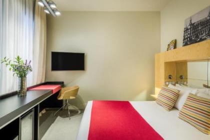 Room Mate Alicia - image 9