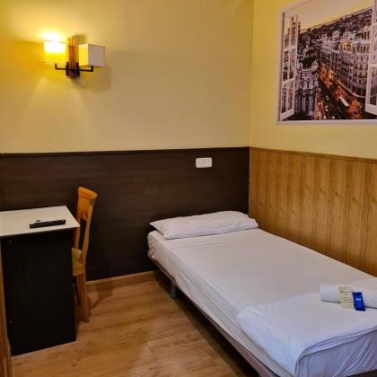 Hostal Oporto - image 28