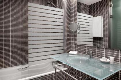 AC Hotel by Marriott Recoletos - image 10