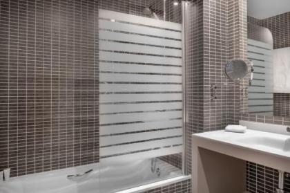 AC Hotel by Marriott Recoletos - image 5