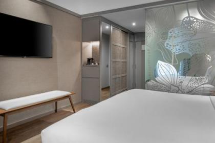 AC Hotel by Marriott Recoletos - image 6