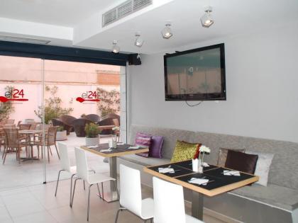 Eco Alcala Suites - image 14