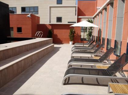 Eco Alcala Suites - image 7