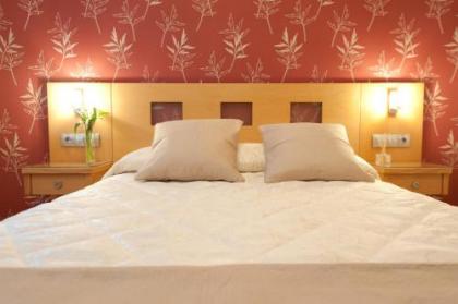 Hostal Abami II - image 1