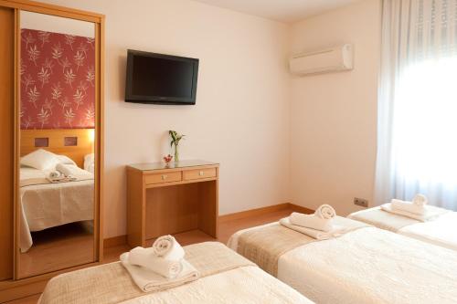 Hostal Abami II - image 5
