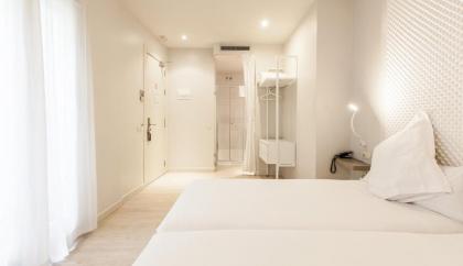 Urban Sea Hotel Atocha 113 - image 8