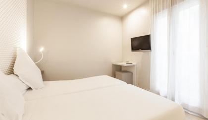 Urban Sea Hotel Atocha 113 - image 9