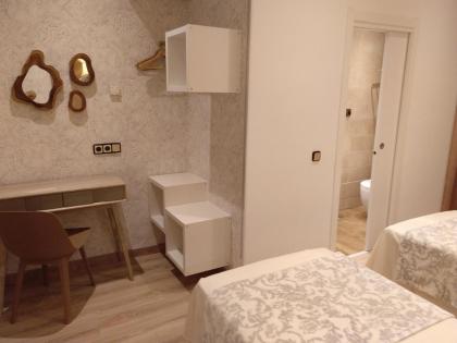 Hostal Aguilar - image 13