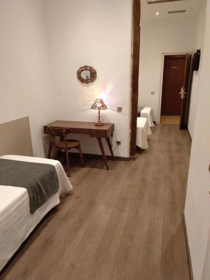 Hostal Aguilar - image 14