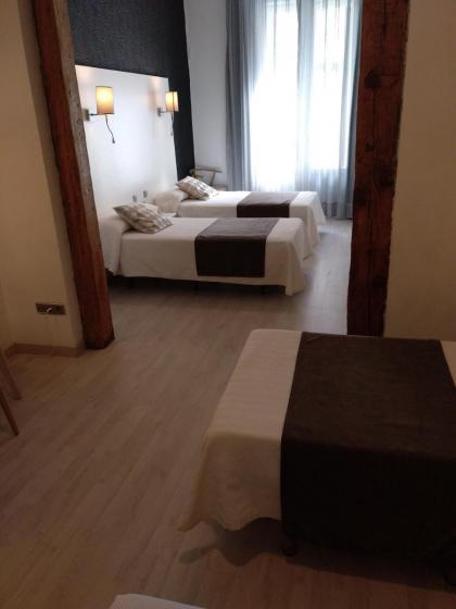 Hostal Aguilar - image 8