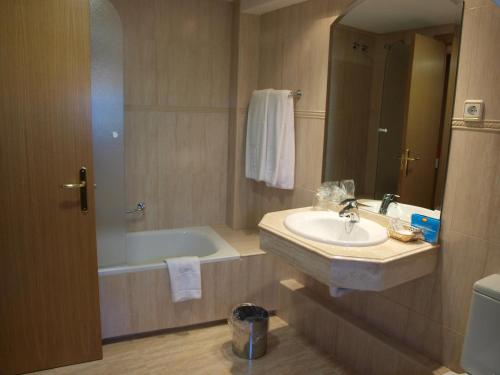 Hotel Don Luis - image 5