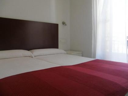 Hostal Santa Isabel - image 13