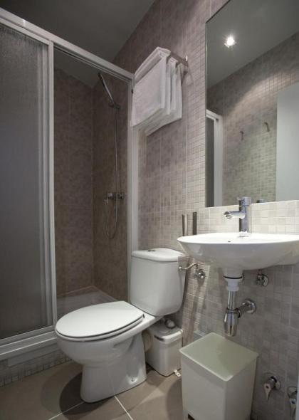 Hostal Santa Isabel - image 19
