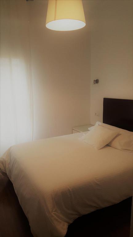 Hostal Santa Isabel - image 4