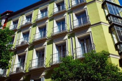 Apartment in the Centre - image 15