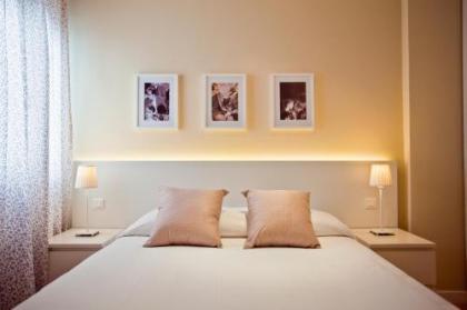Apartment in the Centre - image 5