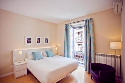 Apartment in the Centre - image 7