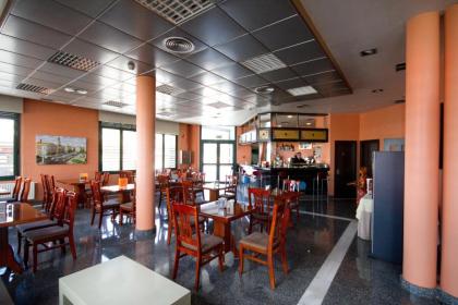 Hotel Los 5 Pinos - image 29