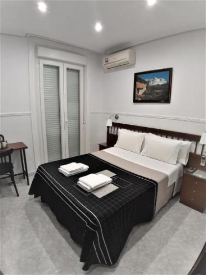 Hostal Dulcinea - image 1