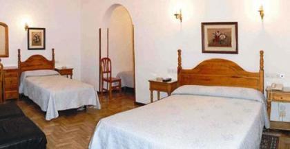Hostal Maria Cristina - image 14