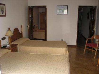 Hostal Maria Cristina - image 7