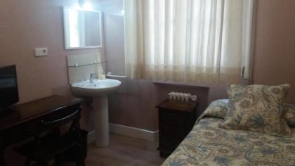 Hostal San Martin - image 17