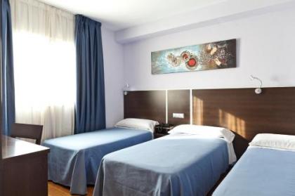 Hostal Avenida Barajas - image 18