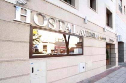 Hostal Avenida Barajas - image 5