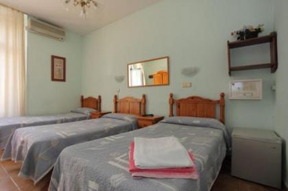 Hostal Fuentesol - image 1