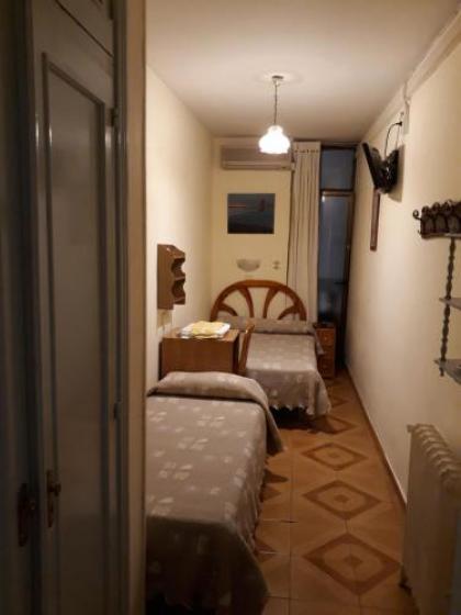 Hostal Fuentesol - image 19