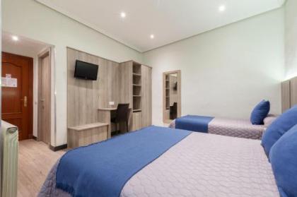 Hostal María Luisa - image 4