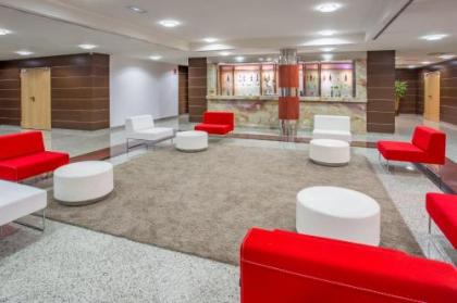 Crowne Plaza Madrid Airport - image 14