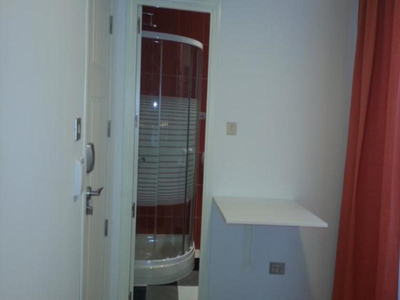 Hostal Far Home Plaza Mayor - image 3