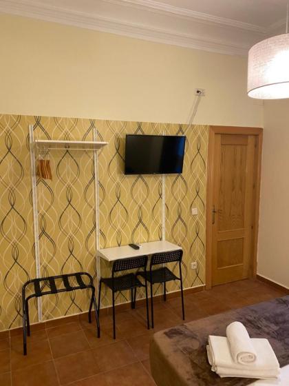 Hostal Alaska - image 11