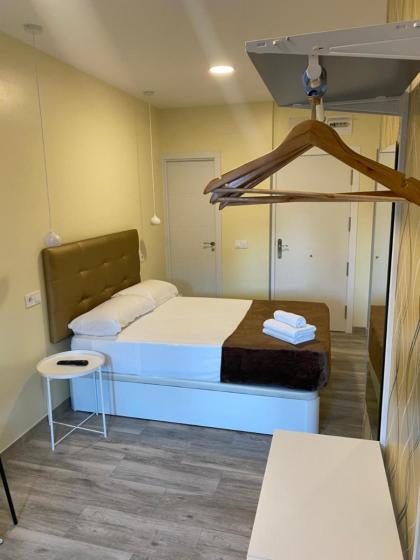 Hostal Alaska - image 3