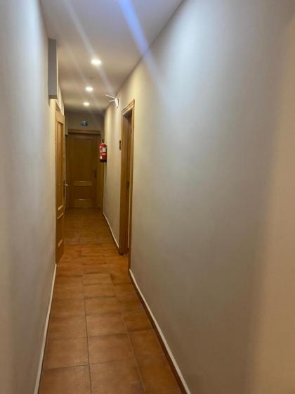 Hostal Alaska - image 30