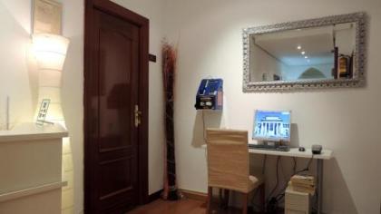 Hostal Cervantes - image 18
