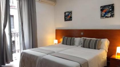 Hostal Cervantes - image 9