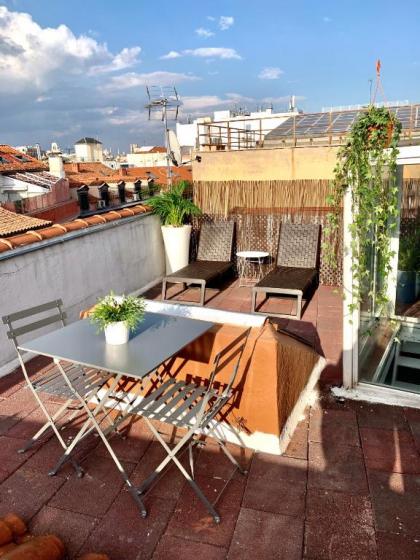 Apartamentos Puerta Del Sol - image 1