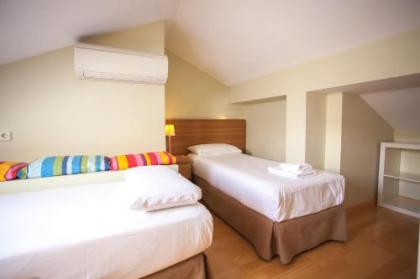 Apartment in Chamberi - image 11
