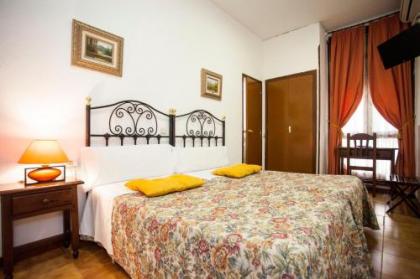 Armesto Rooms - image 14