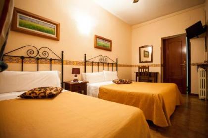 Armesto Rooms - image 3